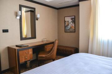 Фото номера Представительский люкс Отель Hotel Cartoon Razgrad г. Razgrad 6